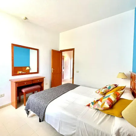 Modern Mp With Wifi, Pool, Beach In Tenerife South